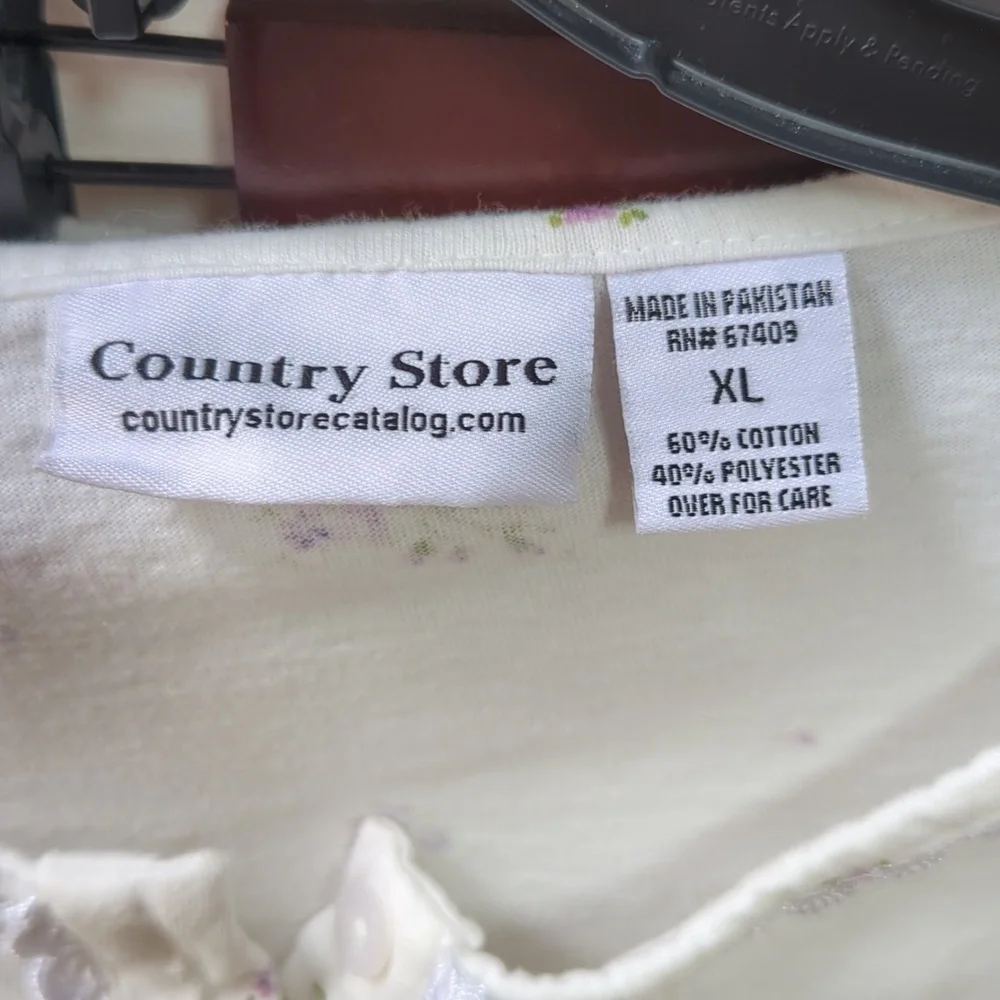Country Store, White With Purple Bouquets Of Flowers Print Cropped PJ Set. XL